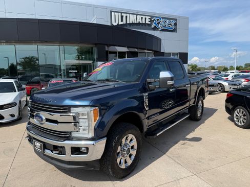 Used 2017 Ford F350 Lariat w/ Lariat Ultimate Package AWD/4WD image 1