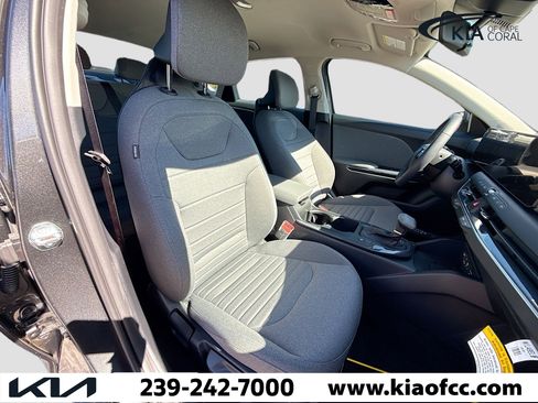 New 2025 Kia K4 EX image 13