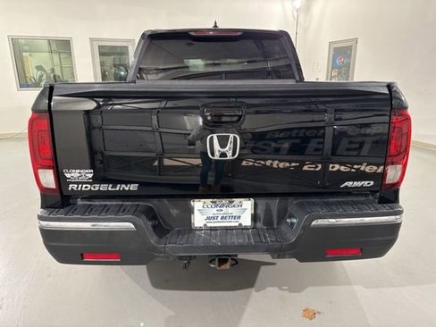 Used 2017 Honda Ridgeline Sport image 9