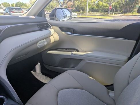Used 2023 Toyota Camry LE image 16