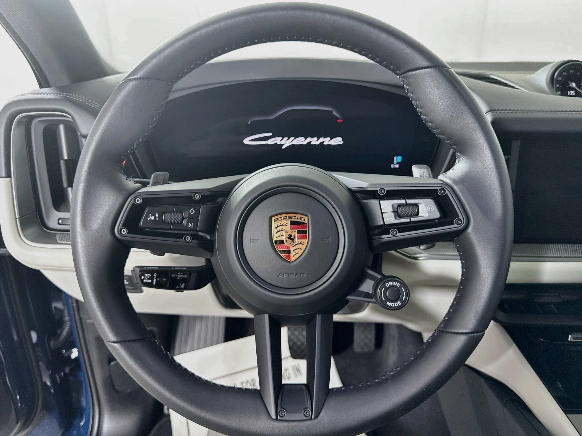 Certified 2026 Porsche Cayenne E-Hybrid AWD/4WD image 15