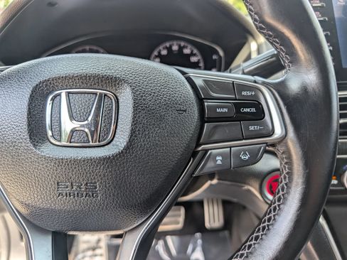 Used 2018 Honda Accord Sport image 22