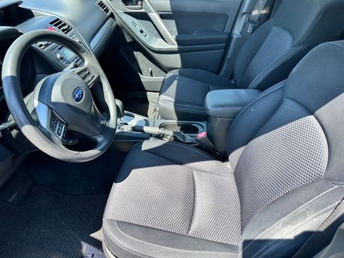 Used 2015 Subaru Forester 2.5i Premium w/ All-Weather Package AWD/4WD image 5