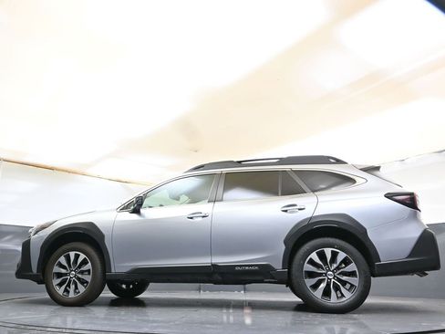 Certified 2024 Subaru Outback Limited image 31