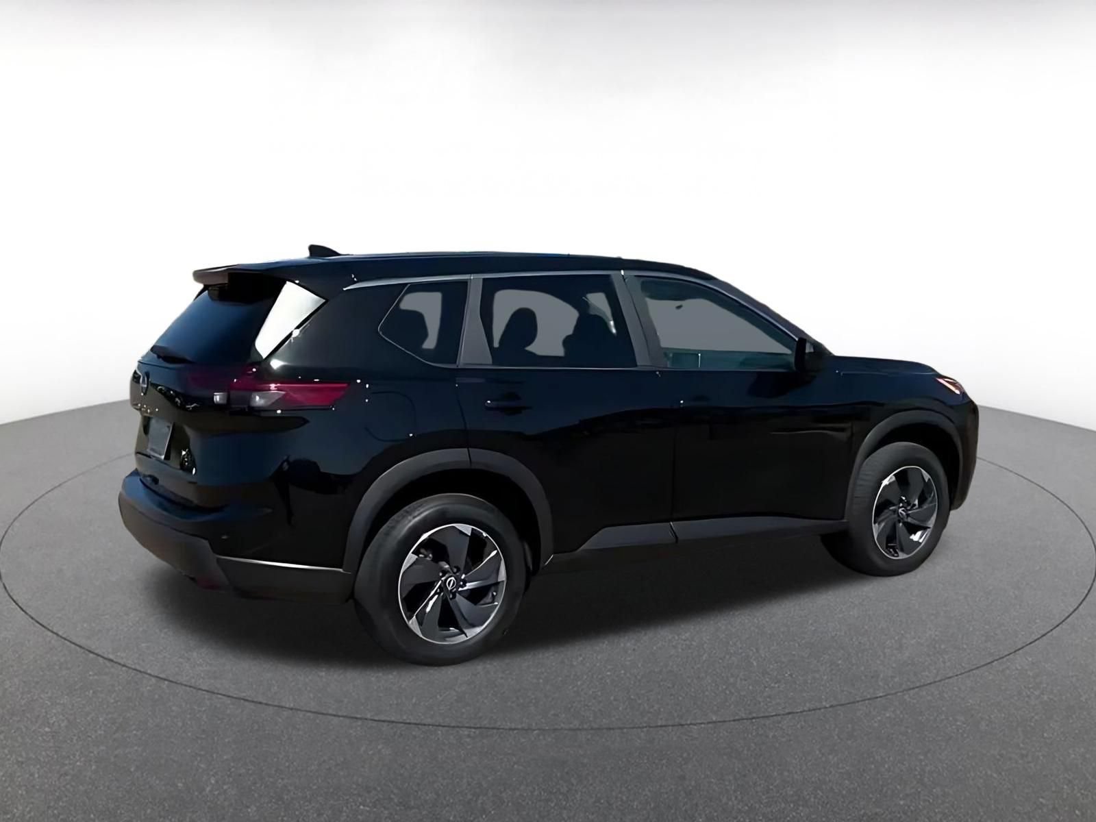 Used 2025 Nissan Rogue SV FWD image 13