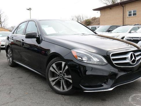Used 2014 Mercedes-Benz E 350 Sedan image 3