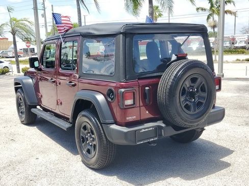 Used 2021 Jeep Wrangler Unlimited Sport AWD/4WD image 5
