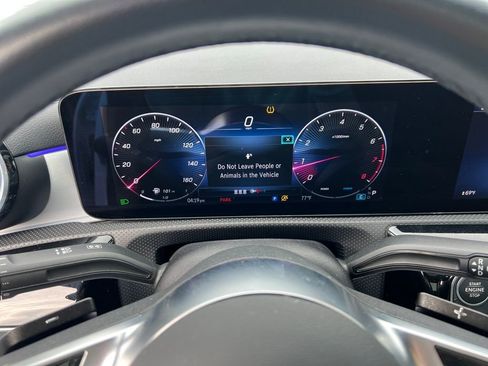 Used 2025 Mercedes-Benz CLA 250 4MATIC image 21