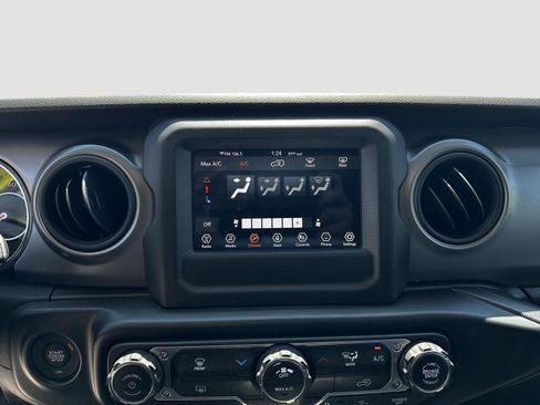 Used 2022 Jeep Wrangler Unlimited Sport AWD/4WD image 14