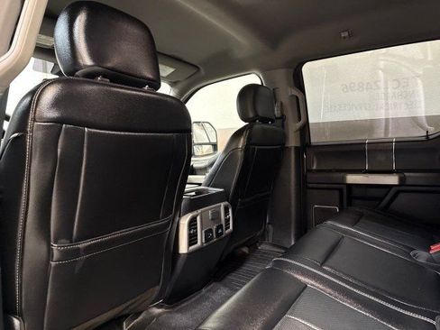 Used 2021 Ford F250 Lariat w/ Lariat Ultimate Package AWD/4WD image 27