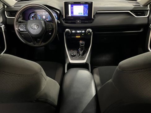 Used 2023 Toyota RAV4 LE image 12