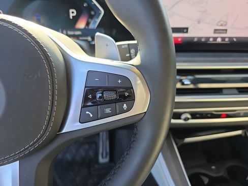 Used 2025 BMW X5 sDrive40i w/ M Sport Package image 26