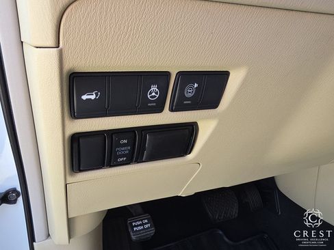 Used 2018 INFINITI QX80 4WD w/ Deluxe Technology Package image 12