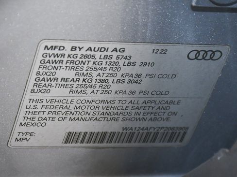 Used 2023 Audi SQ5 Premium Plus w/ Premium Plus Package image 25