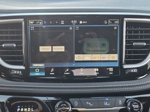 New 2026 Chrysler Pacifica Select image 15