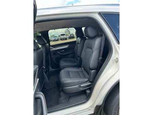 Certified 2025 MAZDA CX-90 3.3 Turbo w/ Preferred Package image 9