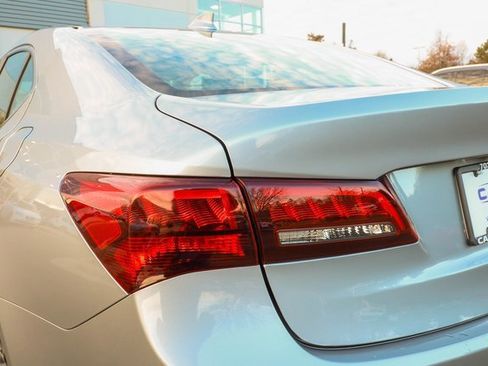 Used 2017 Acura TLX V6 SH-AWD w/ Technology Pkg image 13