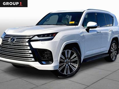 Used 2025 Lexus LX 600 4WD w/ Luxury Package