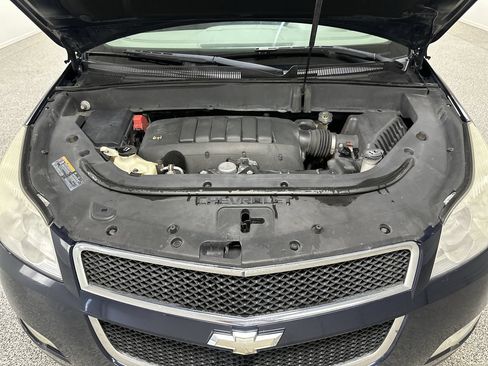Used 2012 Chevrolet Traverse LS FWD image 16