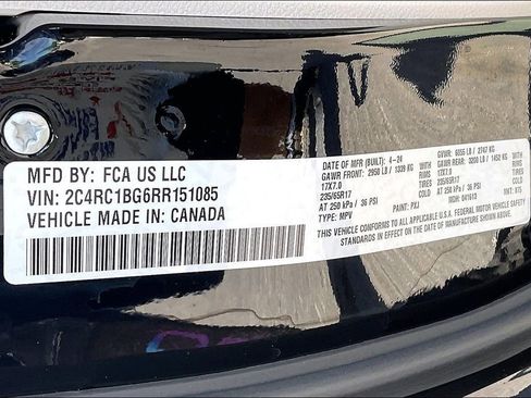 Used 2024 Chrysler Pacifica Touring-L FWD image 29