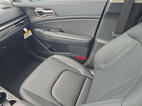 New 2026 Kia Sportage EX FWD image 15