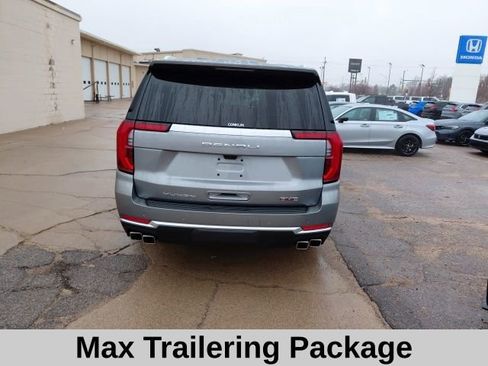 Used 2025 GMC Yukon XL Denali w/ Denali Reserve Package image 6