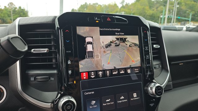 New 2026 RAM 2500 Big Horn AWD/4WD image 13