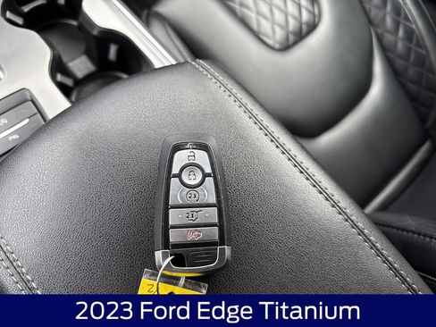 Used 2023 Ford Edge Titanium w/ Class II Trailer Tow Package AWD/4WD image 28