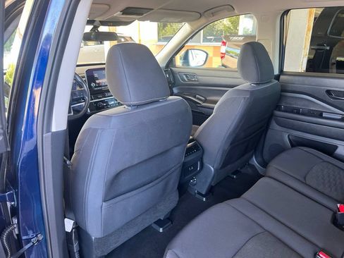 Certified 2024 Nissan Pathfinder SV AWD/4WD image 9