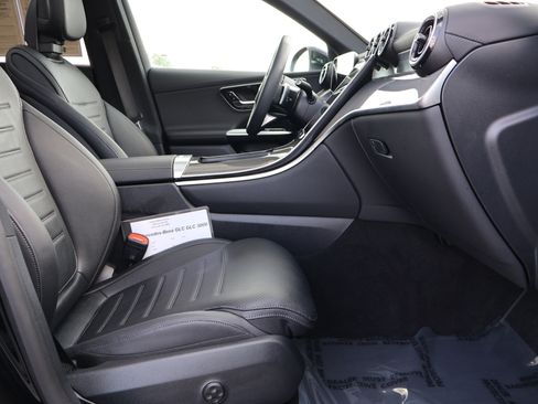 Used 2026 Mercedes-Benz GLC 300 image 30