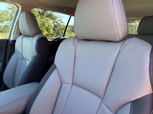 New 2025 Subaru Outback Limited image 23