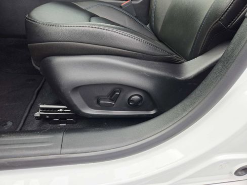 Used 2025 Jeep Compass Limited w/ High Altitude Package image 38