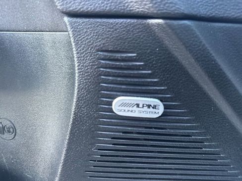 Used 2023 Dodge Challenger SXT image 19