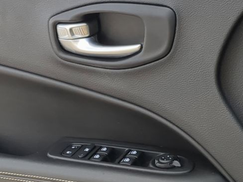 Used 2021 Jeep Compass Latitude image 14