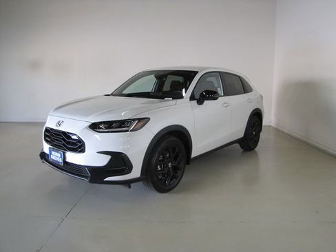 Used 2024 Honda HR-V Sport image 1