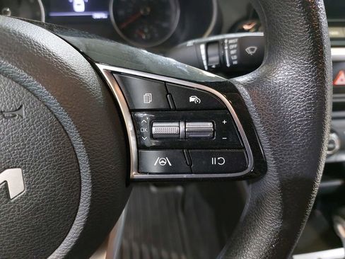 Used 2023 Kia Forte LXS image 19