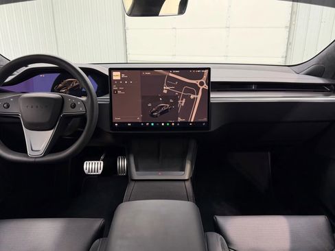 Used 2024 Tesla Model S Plaid image 13