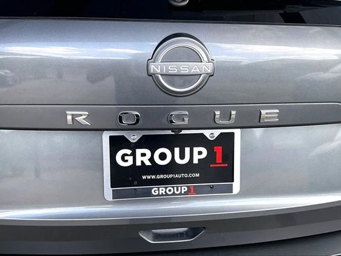 Certified 2023 Nissan Rogue S FWD image 10