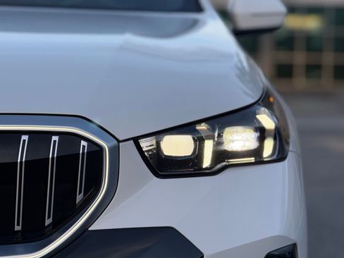 Certified 2024 BMW 530i w/ M Sport Package image 13