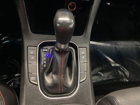 Used 2018 Hyundai Elantra GT Sport w/ Sport Tech Package 04 FWD image 25
