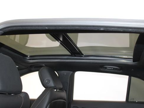 Used 2021 Cadillac XT4 Sport w/ Driver Assist Package AWD/4WD image 9