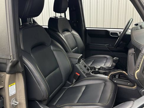 Used 2025 Ford Bronco Badlands AWD/4WD image 36