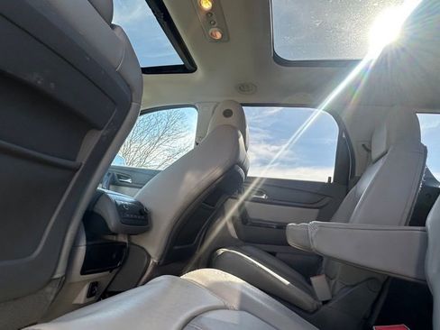 Used 2017 GMC Acadia Limited SLT image 7