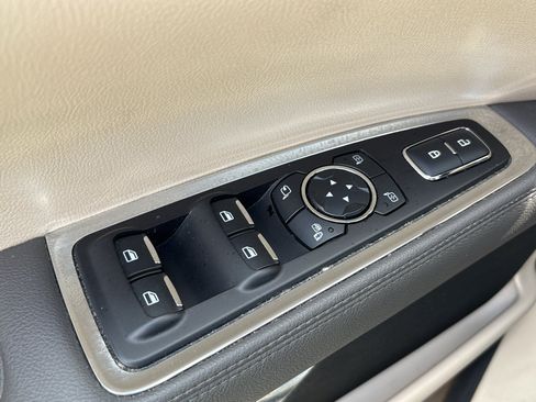 Used 2019 Lincoln Continental Reserve FWD image 24