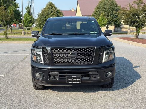 Used 2019 Nissan Titan SL w/ Midnight Edition AWD/4WD image 2