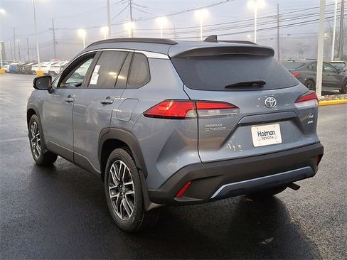 New 2026 Toyota Corolla Cross XLE image 4