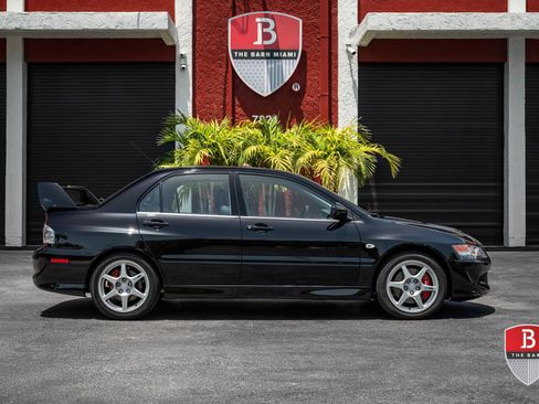 Used 2004 Mitsubishi Lancer Evolution AWD/4WD image 10