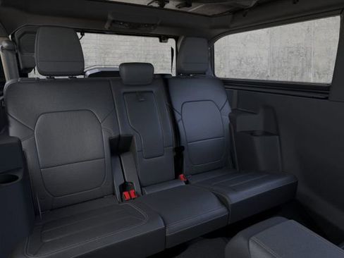 New 2026 Ford Bronco Badlands image 11