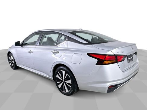 Used 2022 Nissan Altima 2.5 SV image 42
