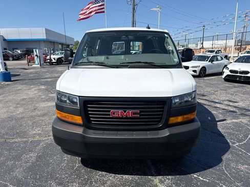 Used 2025 GMC Savana 2500 RWD image 28